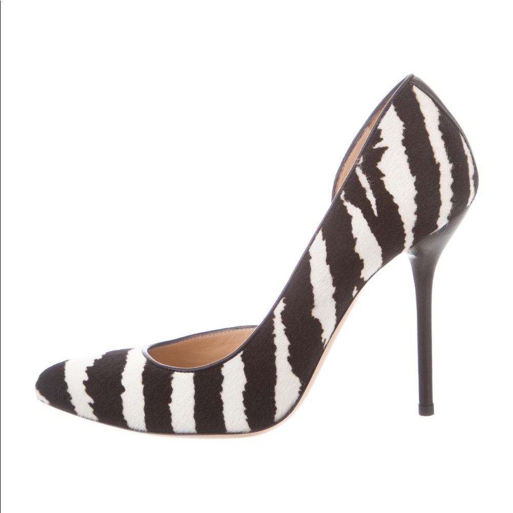 Authentic Gucci pony-hair pointed toe pumps